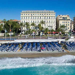 4* Szálloda West End Promenade